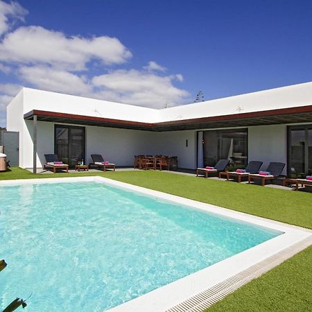 Luxury Los Mojones Villa Short Walk To Old Town Private Heated Pool Villa Los Mojones Angie Puerto Del Carmen Tias Luaran gambar